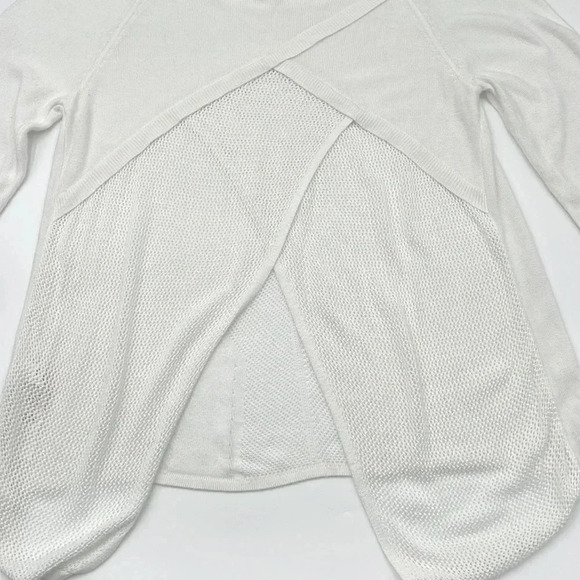 White House Black Market White Sweater w/ Mesh Detail & Butterfly Back Size M - Picture 5 of 10